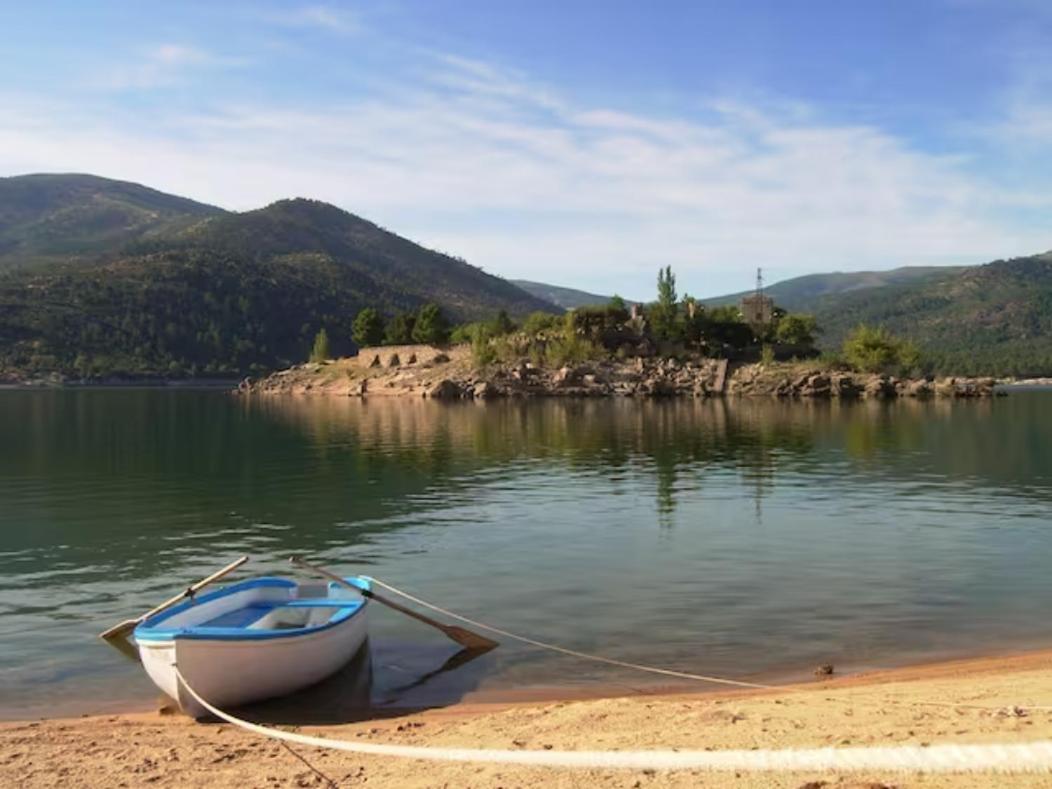 Pensjonat Isla Del Burguillo Ávila Zewnętrze zdjęcie